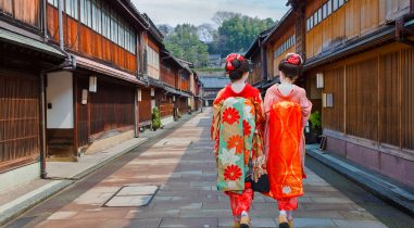 有機會參加京都全程馬拉松的話，何不順便當一下舞妓呢？